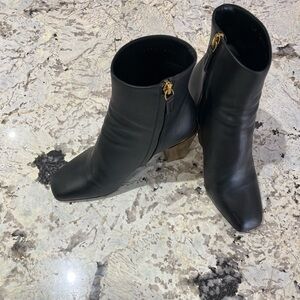 SALVATORE FERRAGAMO Women Black Leather Block Heel Boots 6.5